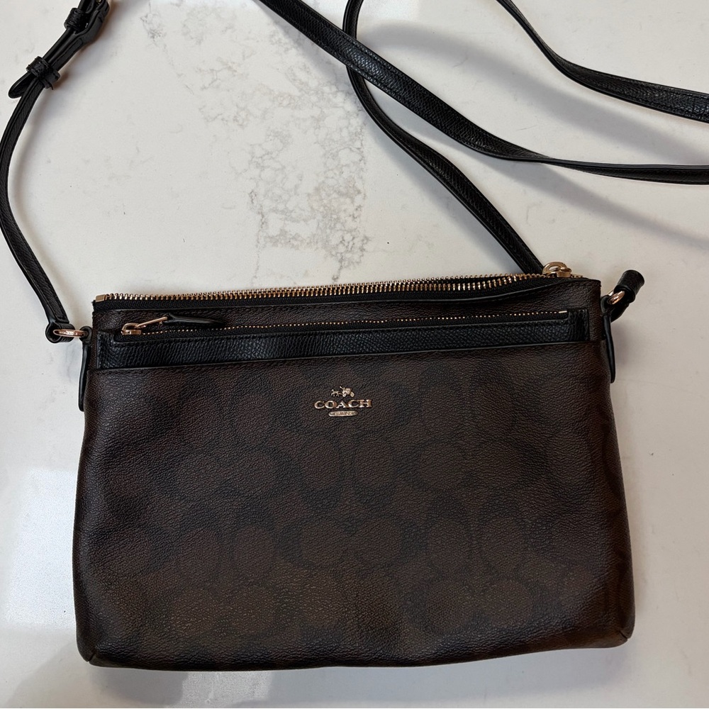 Coach Elegant Black and Brown Crossbody Bag